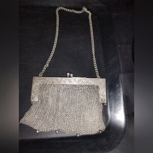 Vintage 1910 chain mesh flapper purse